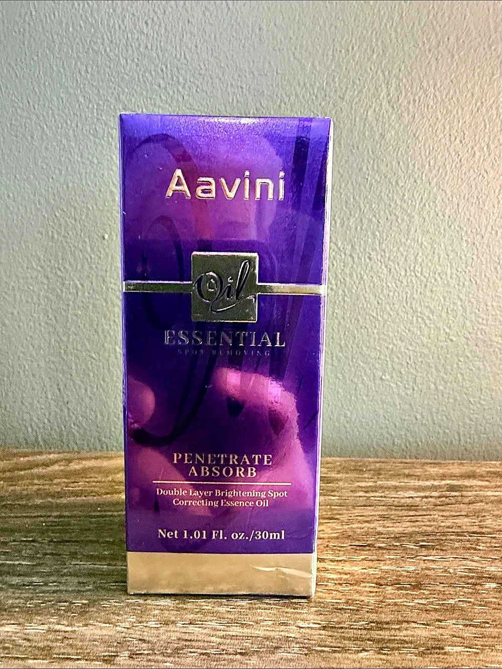 Aavini Double Layer Brightening Spot Correcting Essence Oil